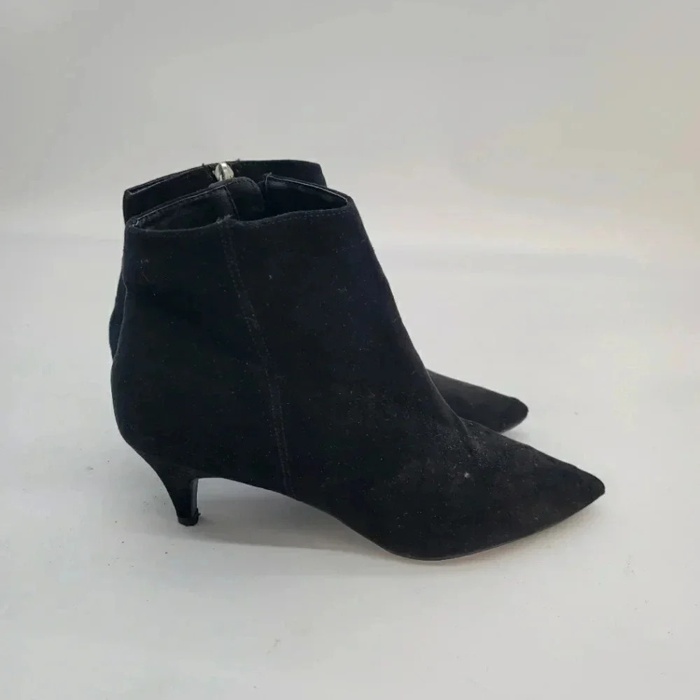Qupid Booties Side Zip Black Ankle Boots Low Heels Faux Suede Shoes Womens Sz 10